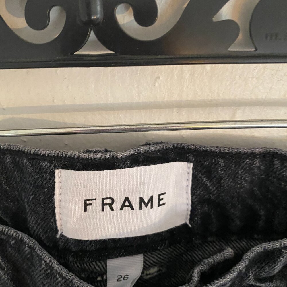 NWOT FRAME Black Denim Cargo Jeans Size 26 - Picture 2 of 4